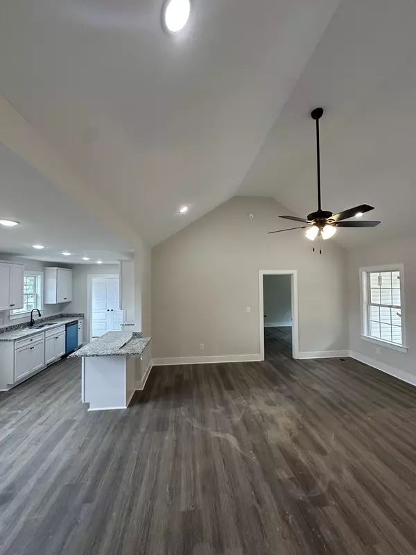 Dickson, TN 37055,1014 Northside Dr