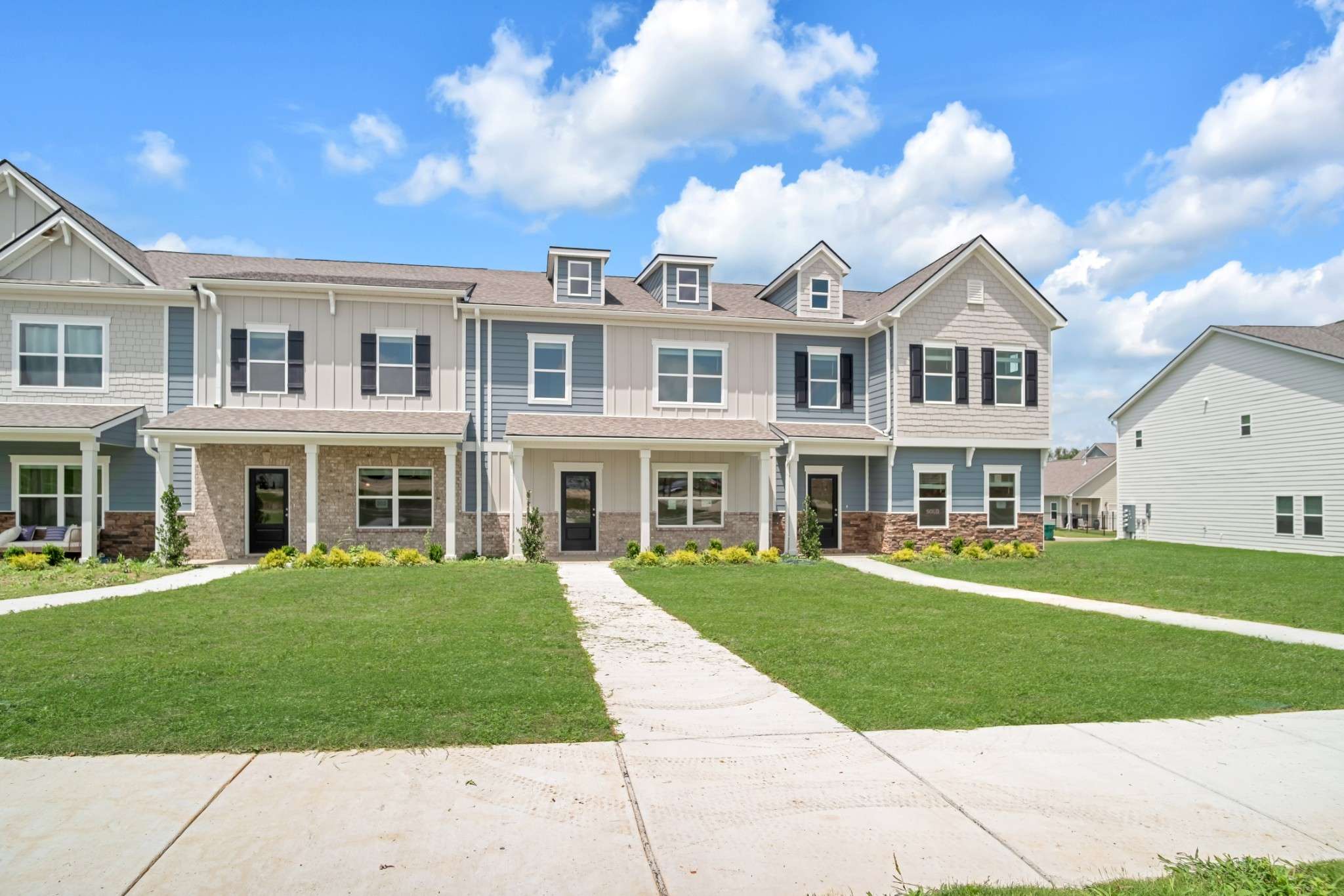 Lebanon, TN 37087,204 Gunnersbury Dr