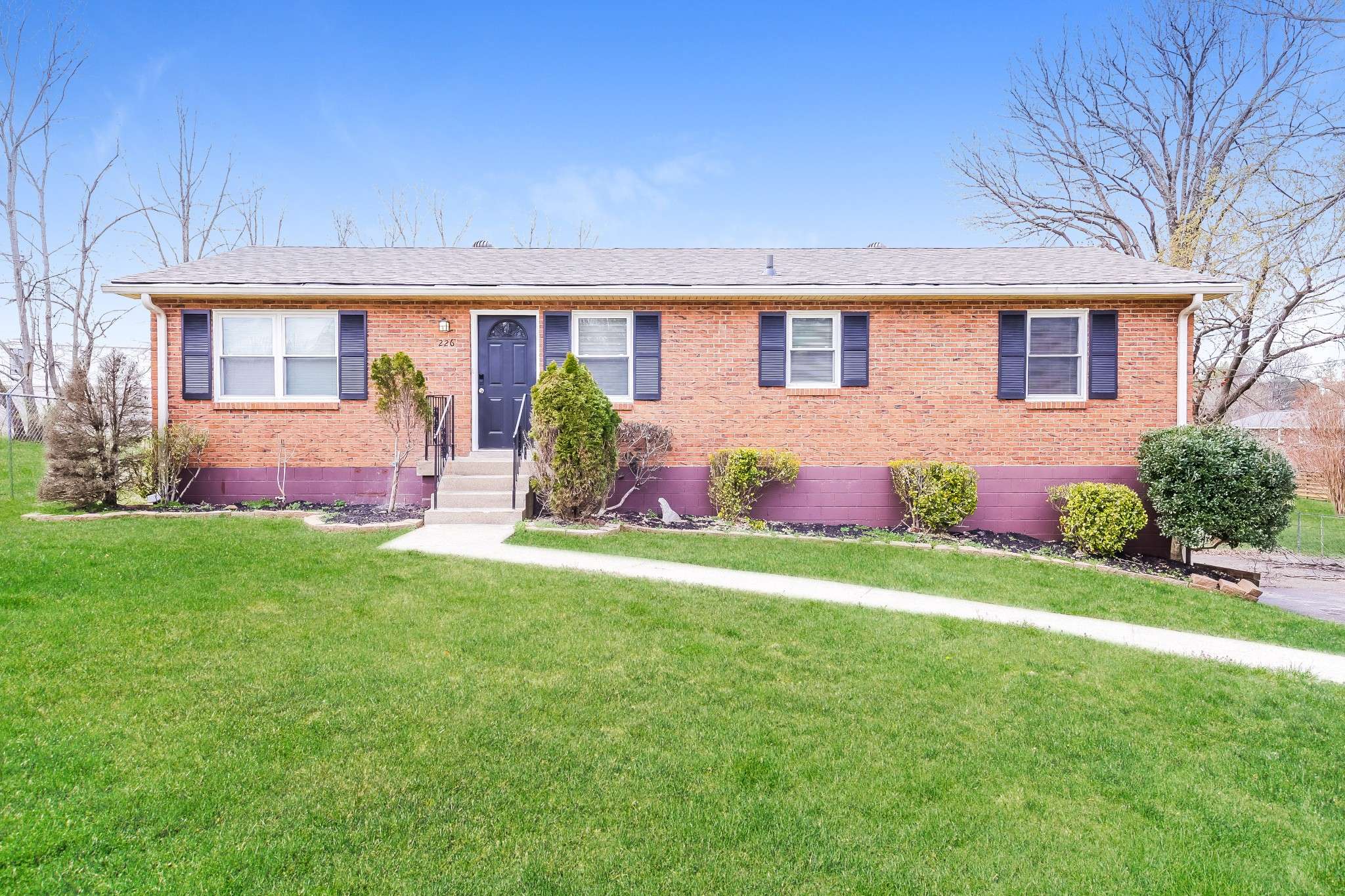 226 Grandview Dr, Old Hickory, TN 37138