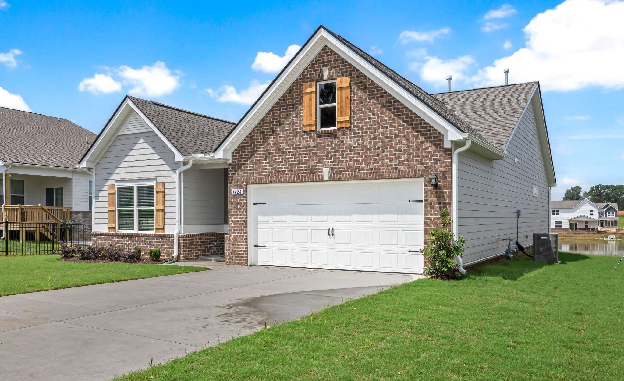 Clarksville, TN 37043,1424 English Oak Drive
