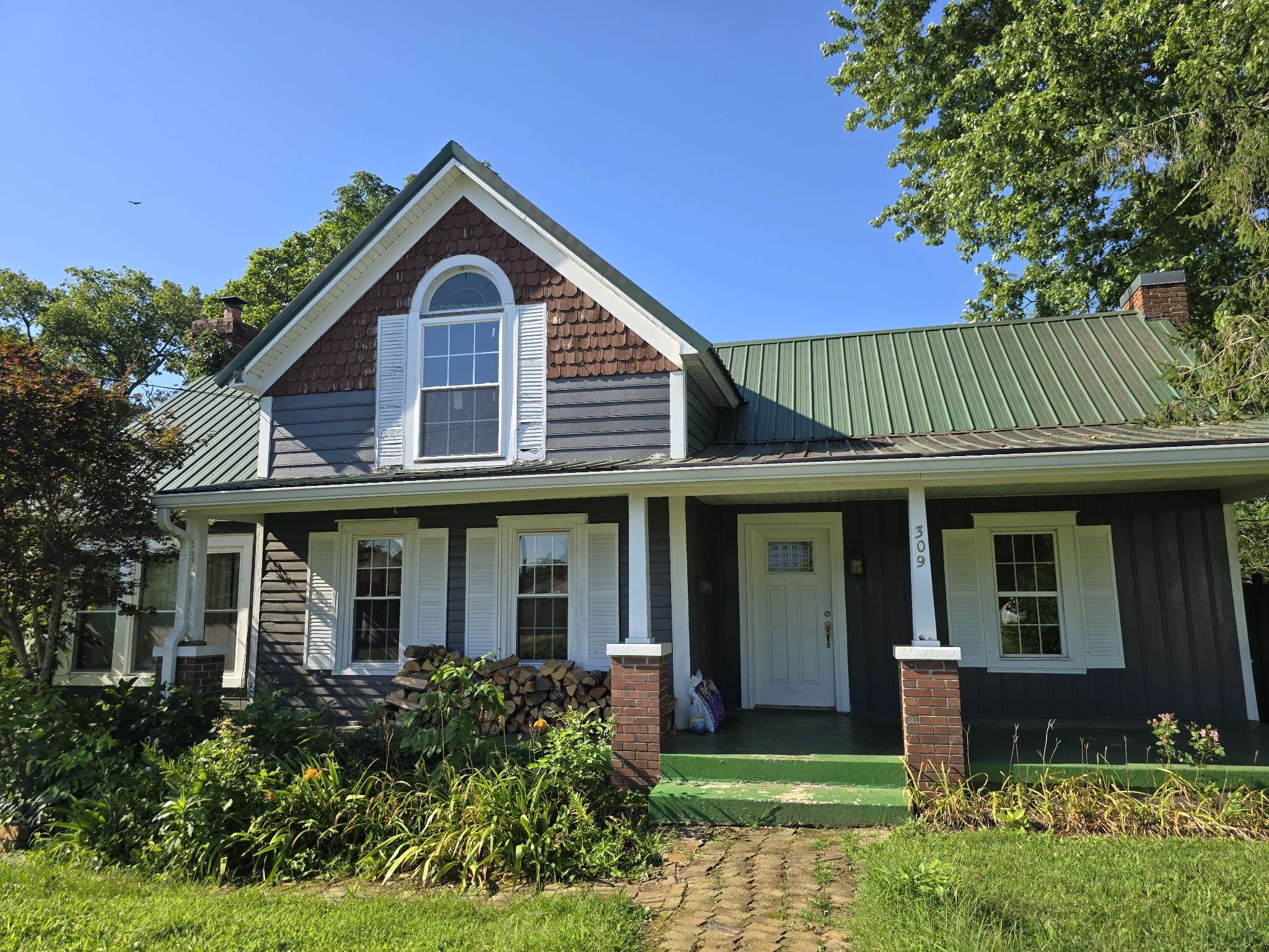 309 Evergreen St, Lawrenceburg, TN 38464