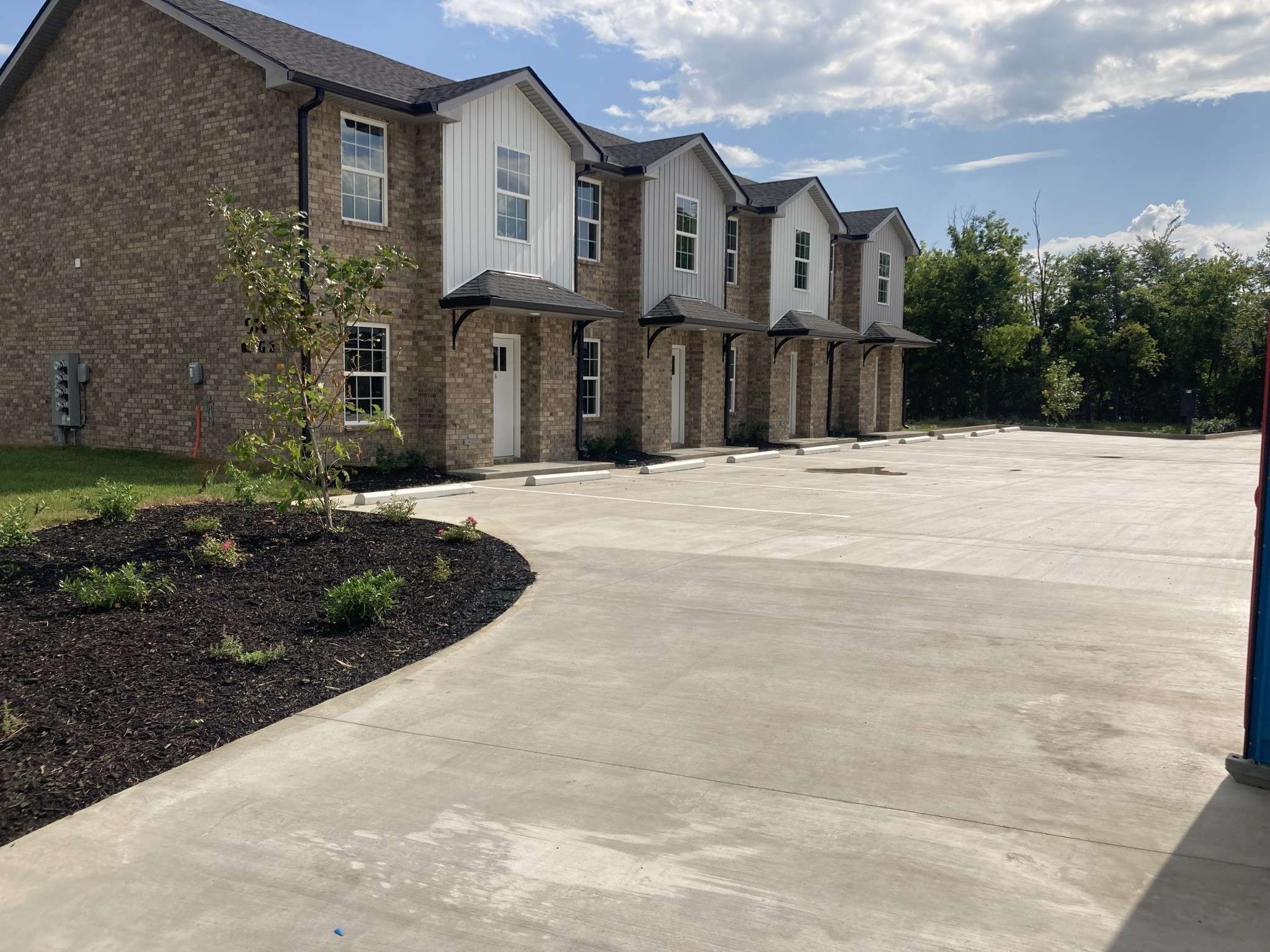 Clarksville, TN 37042,914 Peachers Mill Rd #D