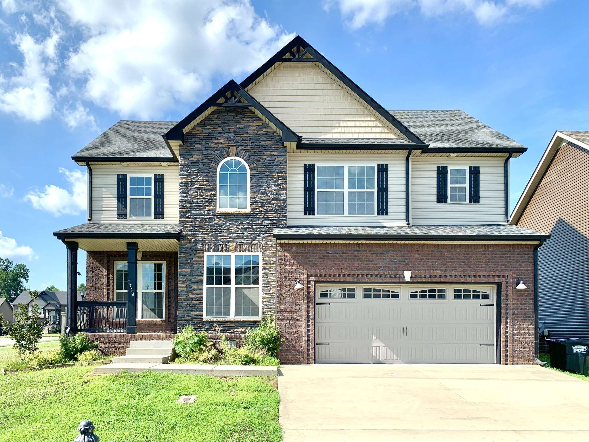 1734 Ellie Piper Cir, Clarksville, TN 37043