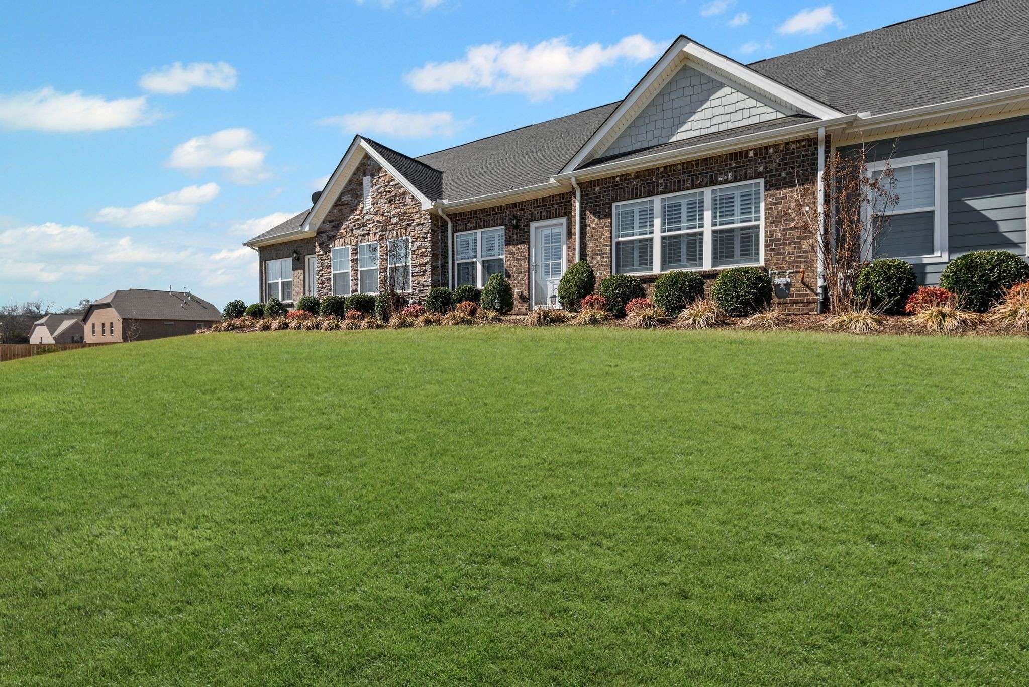 1817 Neswick Ct, Gallatin, TN 37066
