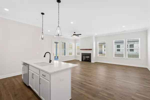 Thompsons Station, TN 37179,461 Buckwood Avenue #E