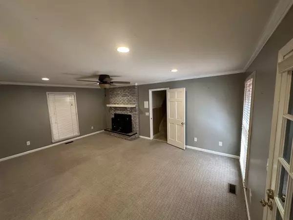 Hendersonville, TN 37075,112 Natchez Dr