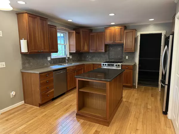 Hendersonville, TN 37075,112 Natchez Dr