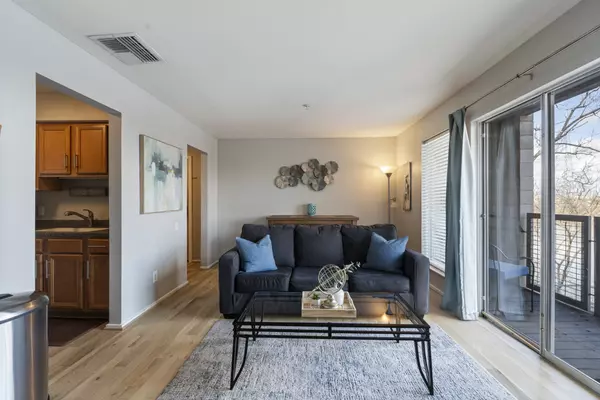 Nashville, TN 37201,728 1st Ave #N