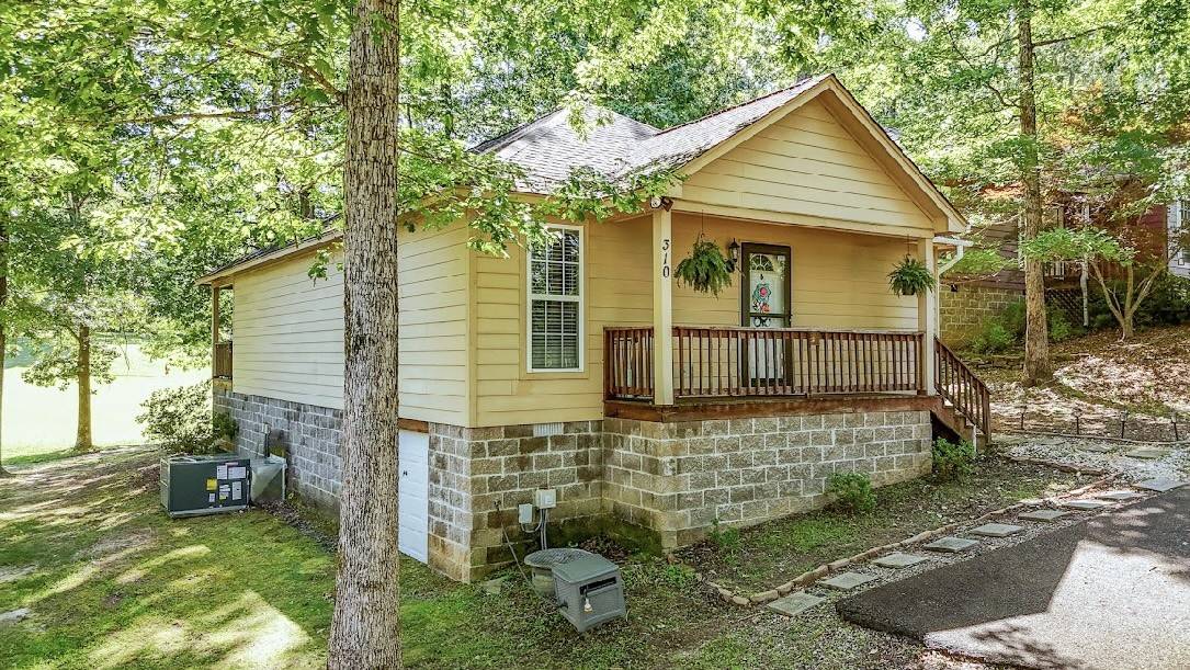 310 Ping Hill Cv, Counce, TN 38326