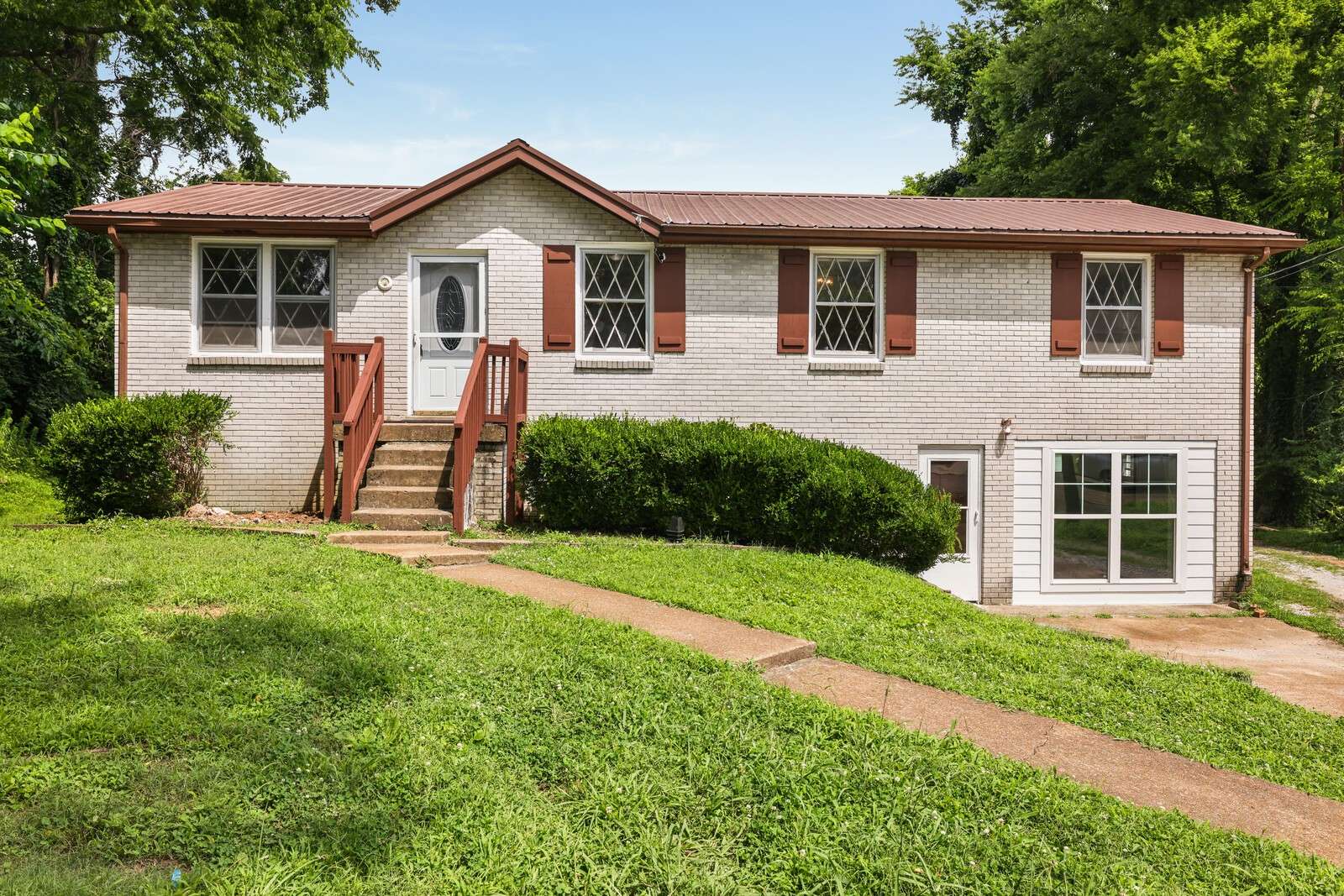 201 Sterry Ct, Antioch, TN 37013