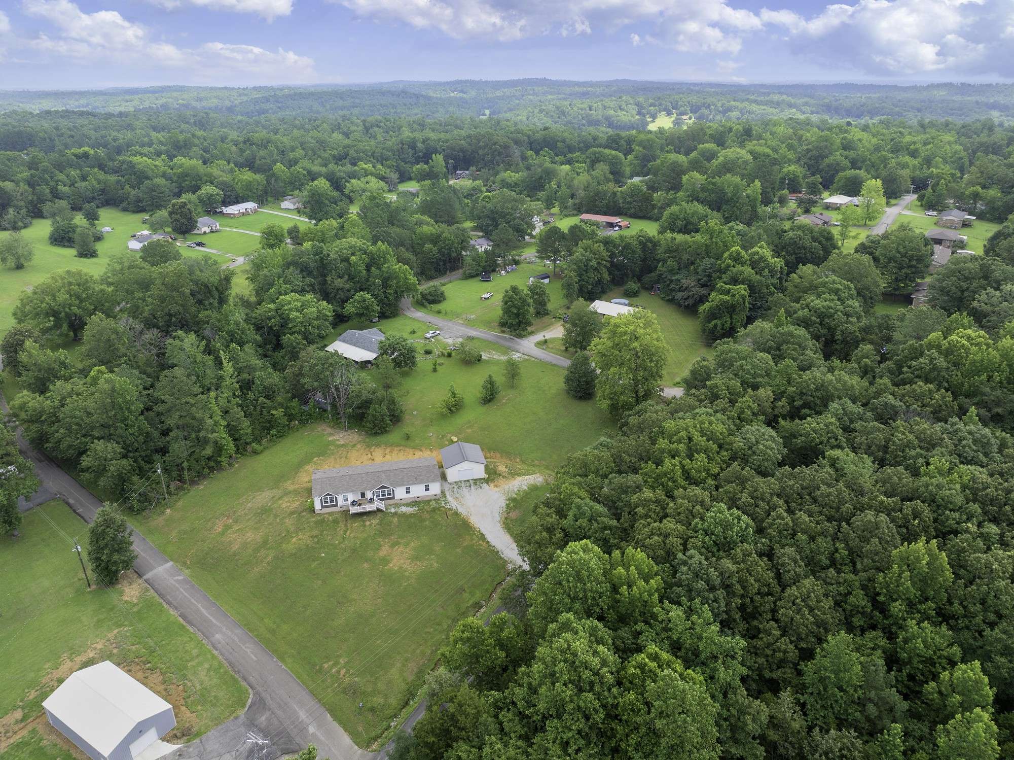 195 Glen Rich Dr, Parsons, TN 38363