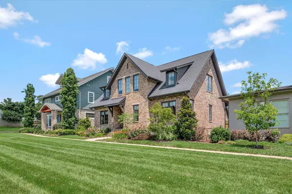 Nashville, TN 37215,4027 Graybar Ct