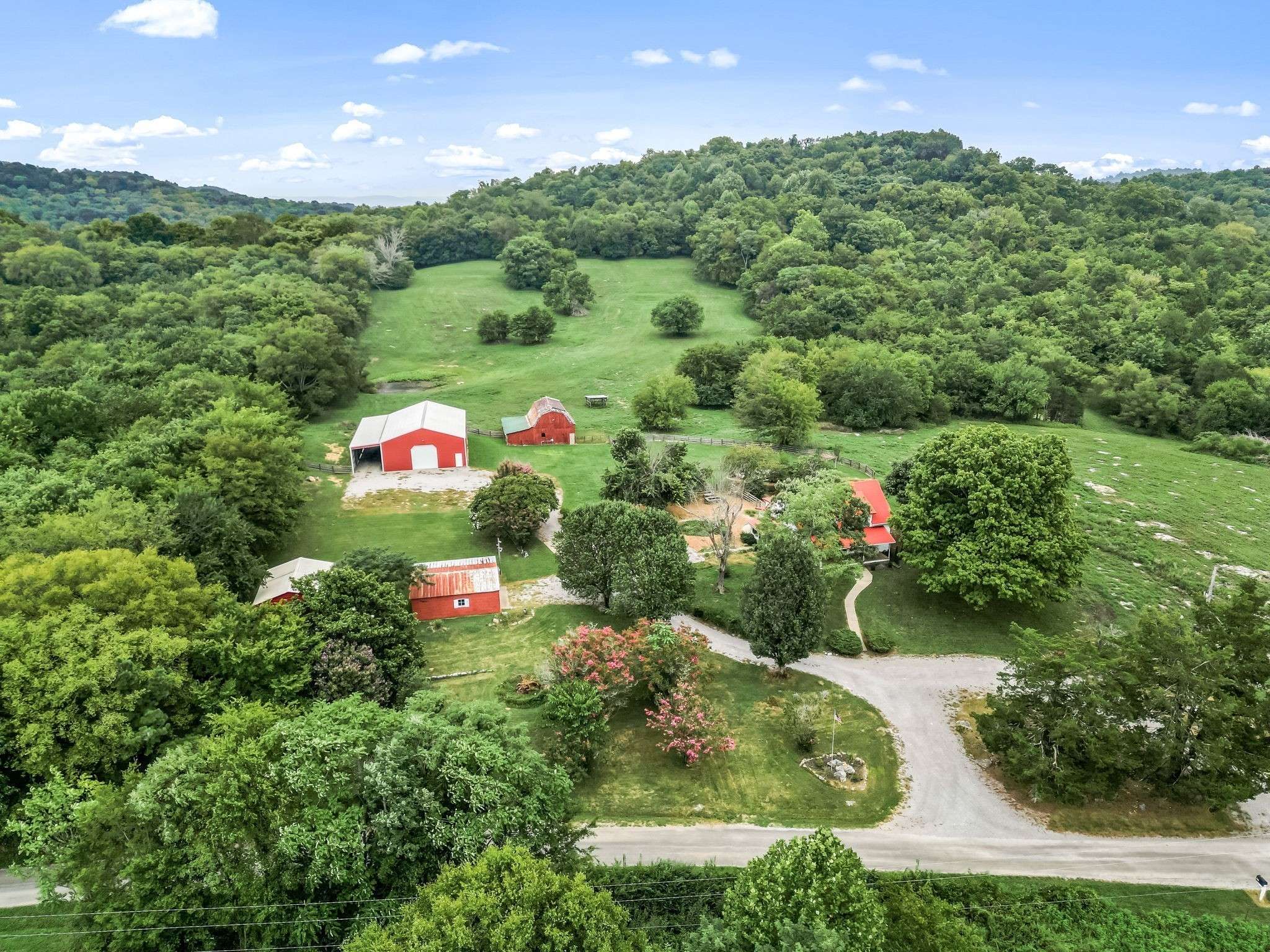 1964 Bradford Rd, Petersburg, TN 37144