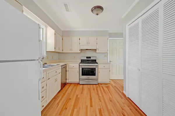Nashville, TN 37211,5017 W Durrett Dr