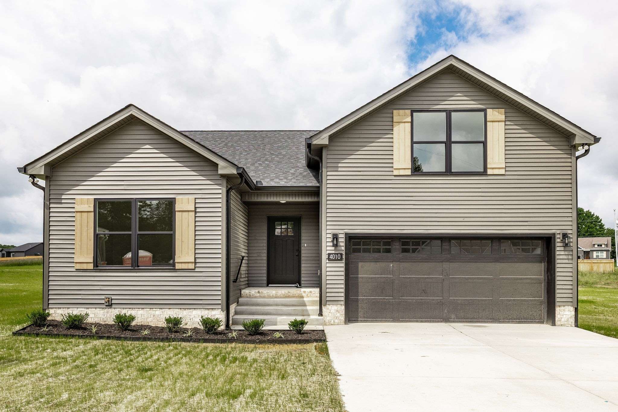 4010 Hereford Dr, Greenbrier, TN 37073