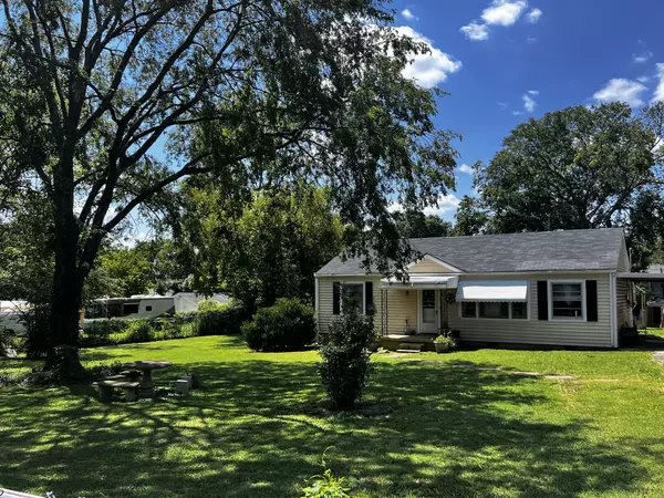 211 Scalf Dr, Madison, TN 37115