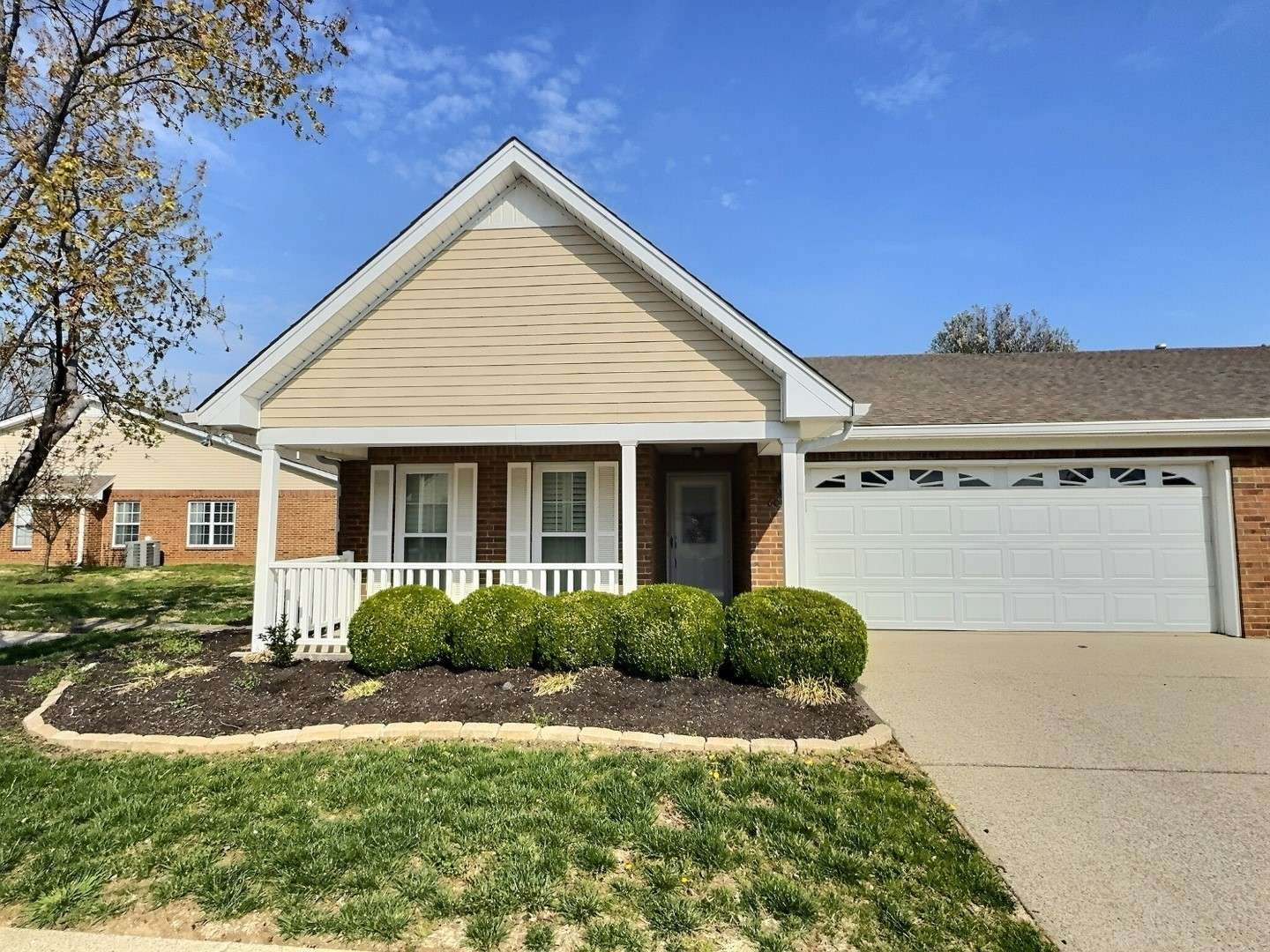 609 Forest Glen Cir, Murfreesboro, TN 37128