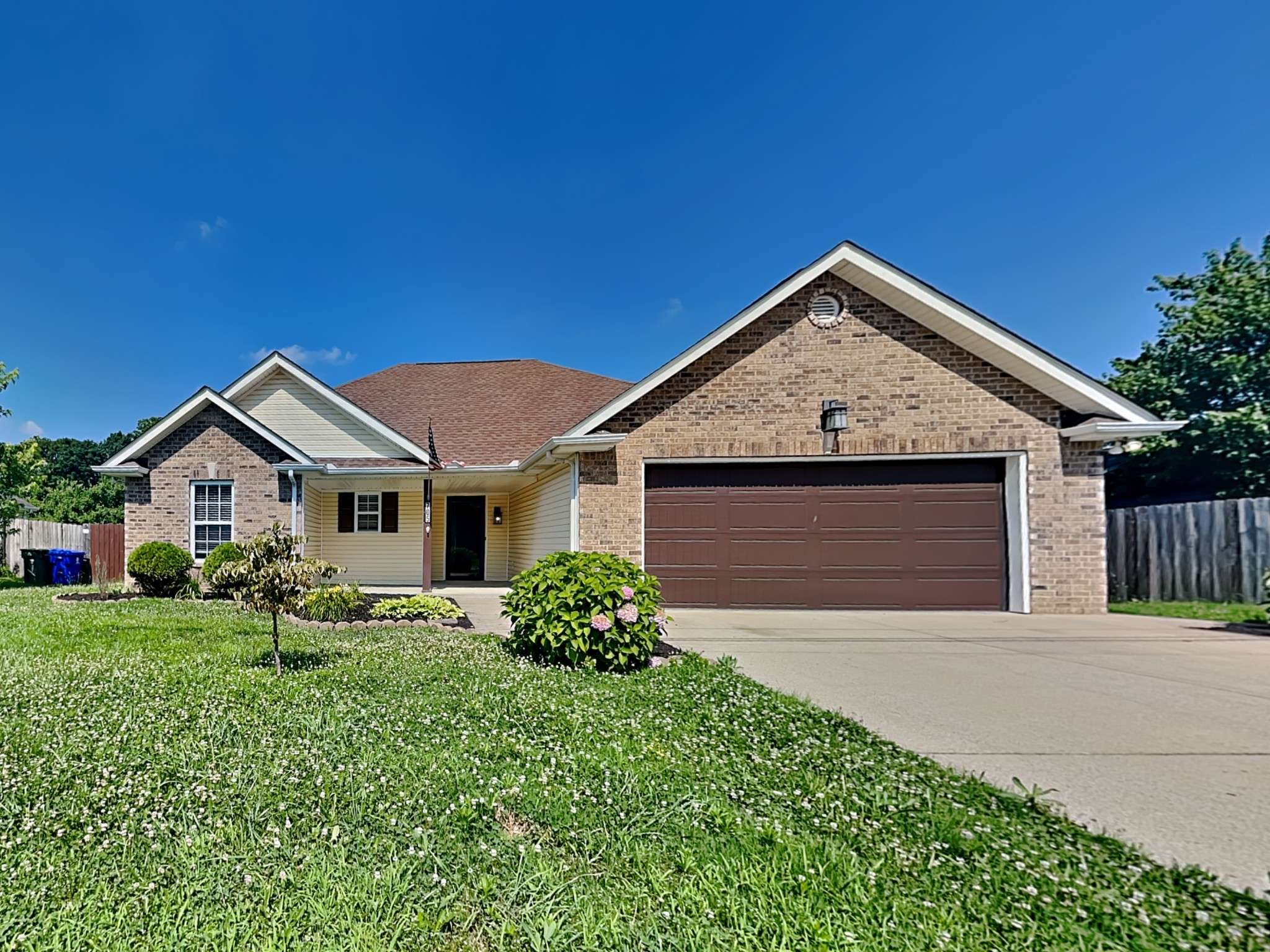 705 Magnolia Blvd, White House, TN 37188