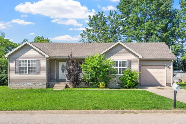 112 Lee Ln, Hopkinsville, KY 42240