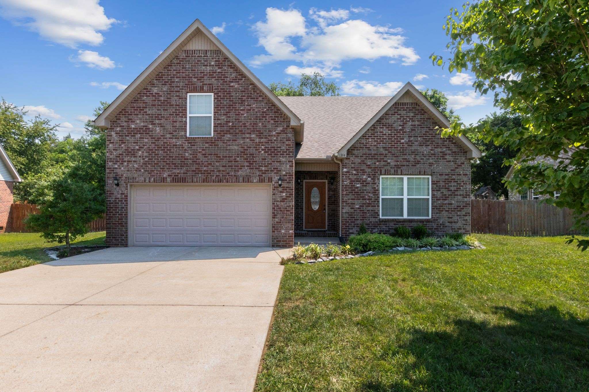 1314 Bolton Dr, Smyrna, TN 37167