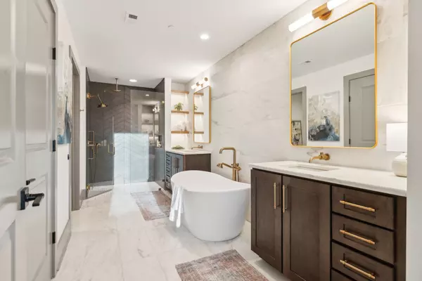 Nashville, TN 37203,1616 West End Ave #2911
