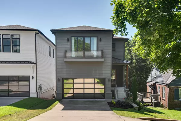 807A Porter Rd, Nashville, TN 37206