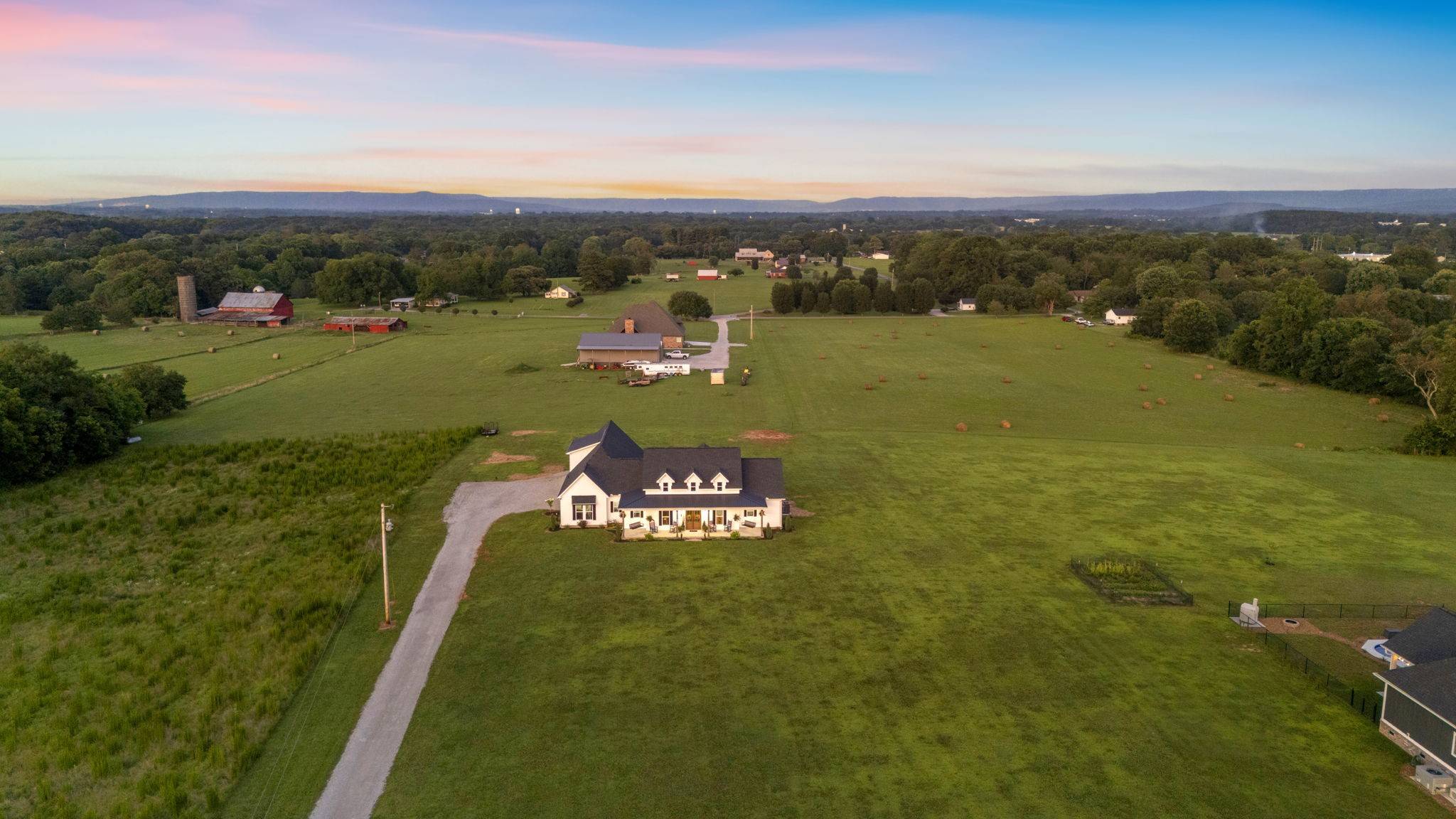 Winchester, TN 37398,426 Maple Bend Rd