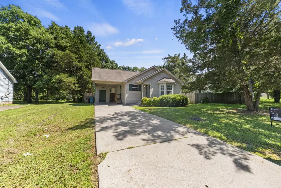 4880 Peppertree Dr, Antioch, TN 37013