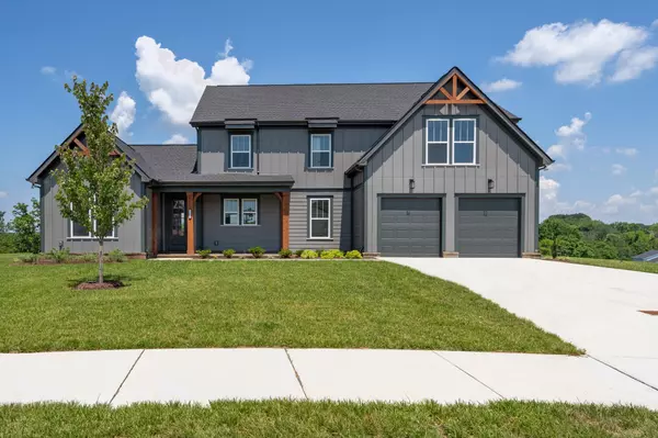 7402 Black Fox Dr, Fairview, TN 37062