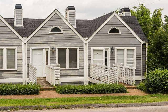 3204 W End Cir #11, Nashville, TN 37203