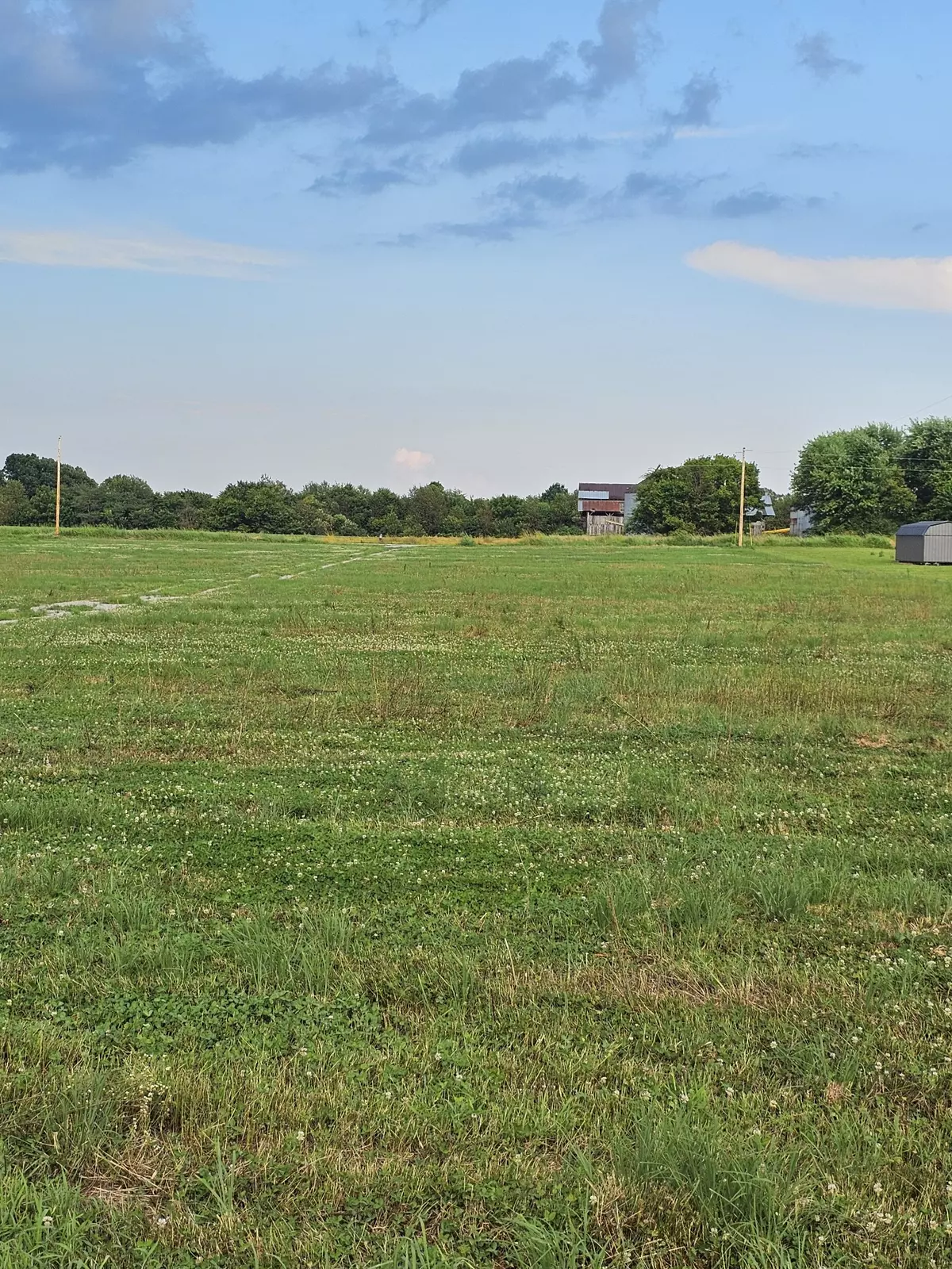 Lafayette, TN 37083,69 Bandy Rd