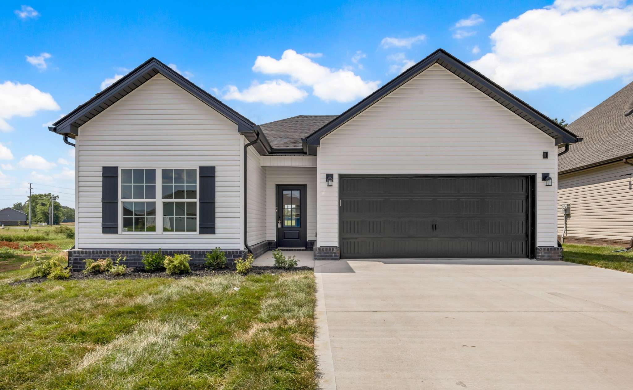 472 Ayden Ln, Clarksville, TN 37042