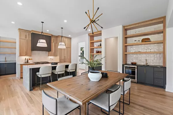 Nashville, TN 37215,2911 Wellesley Trace