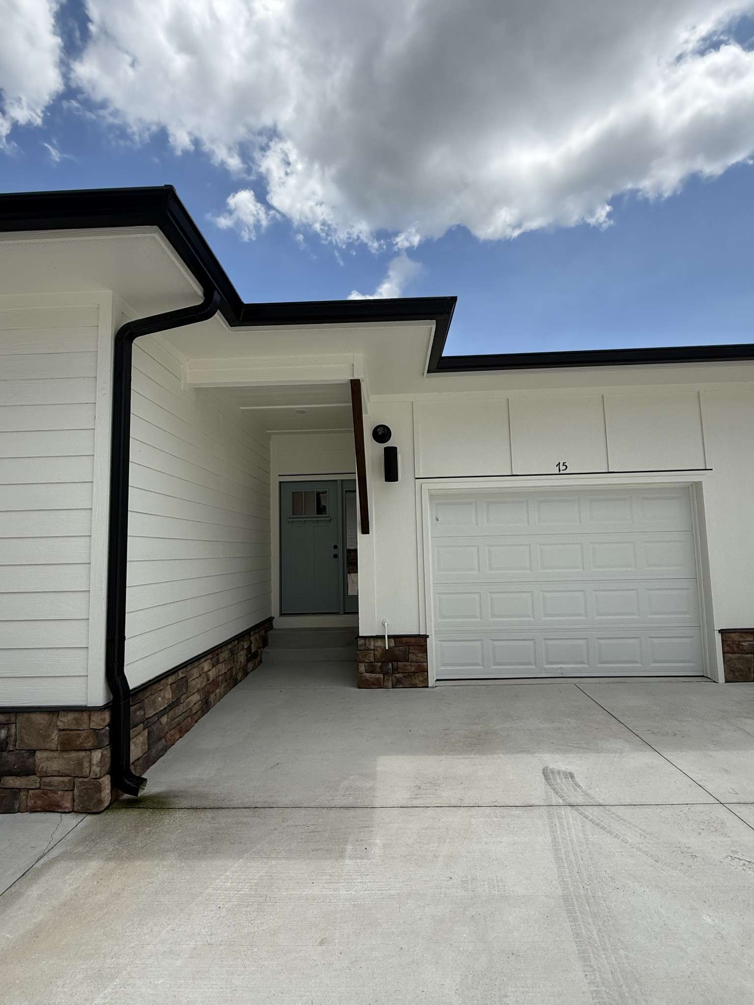 75 Duncan Ln, Winchester, TN 37398