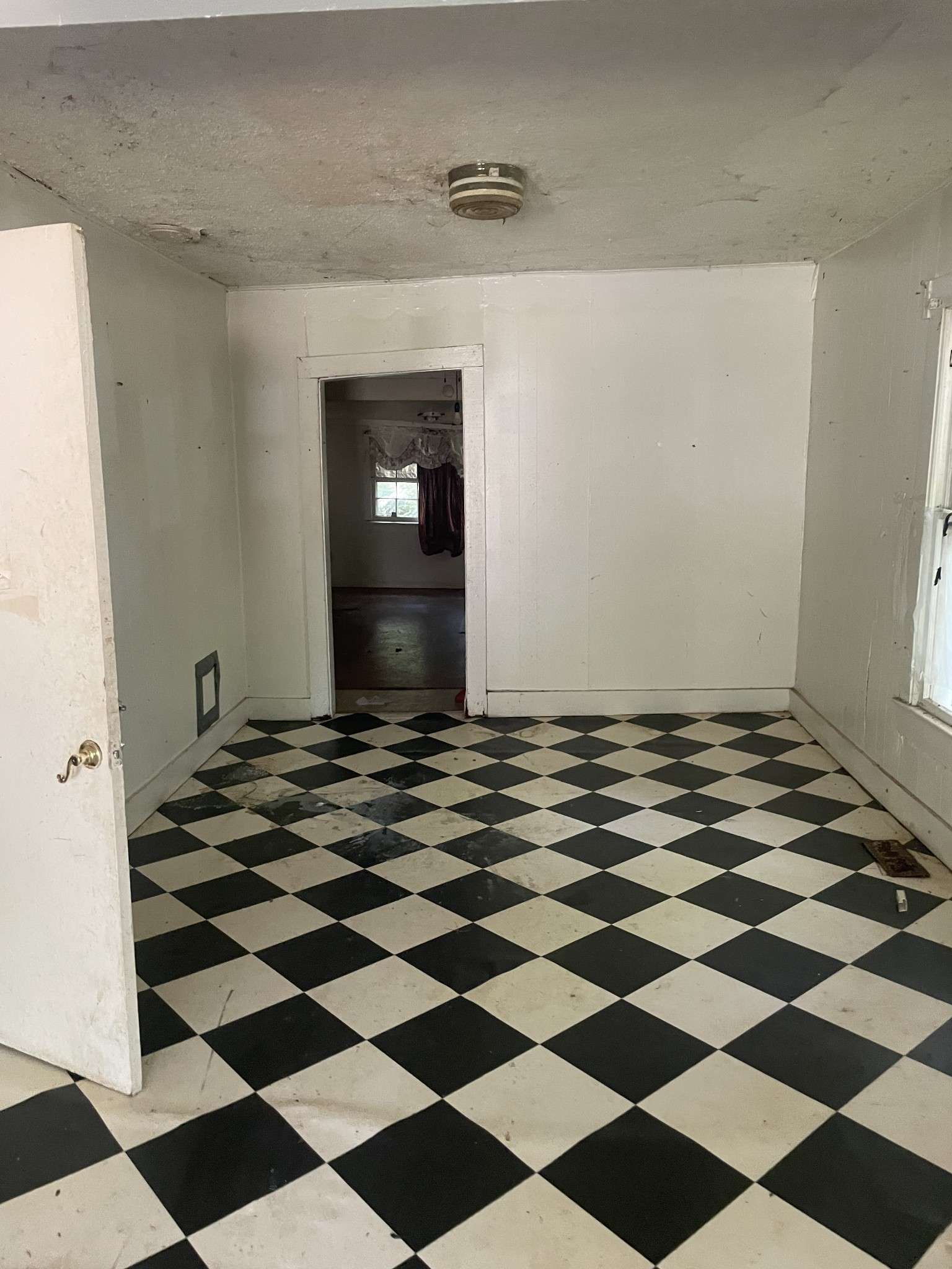 Mcminnville, TN 37110,206 Winding Way