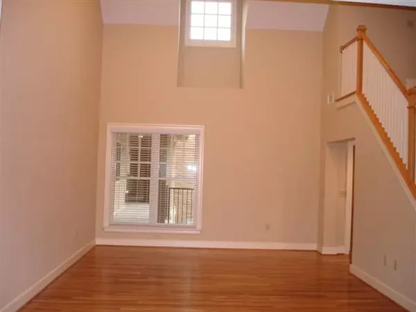 Nashville, TN 37203,3127 Long Blvd #308