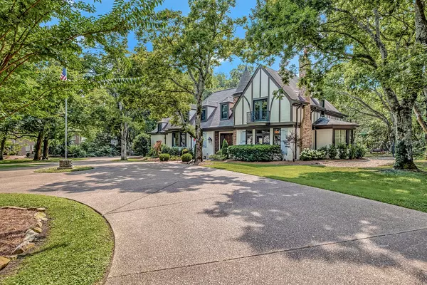 Nashville, TN 37205,709 Lynnwood Blvd