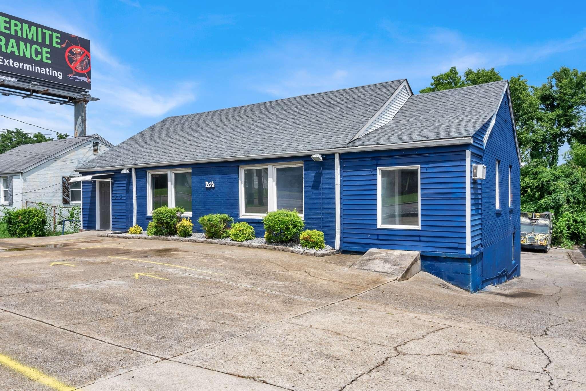 205 Donelson Pike, Nashville, TN 37214