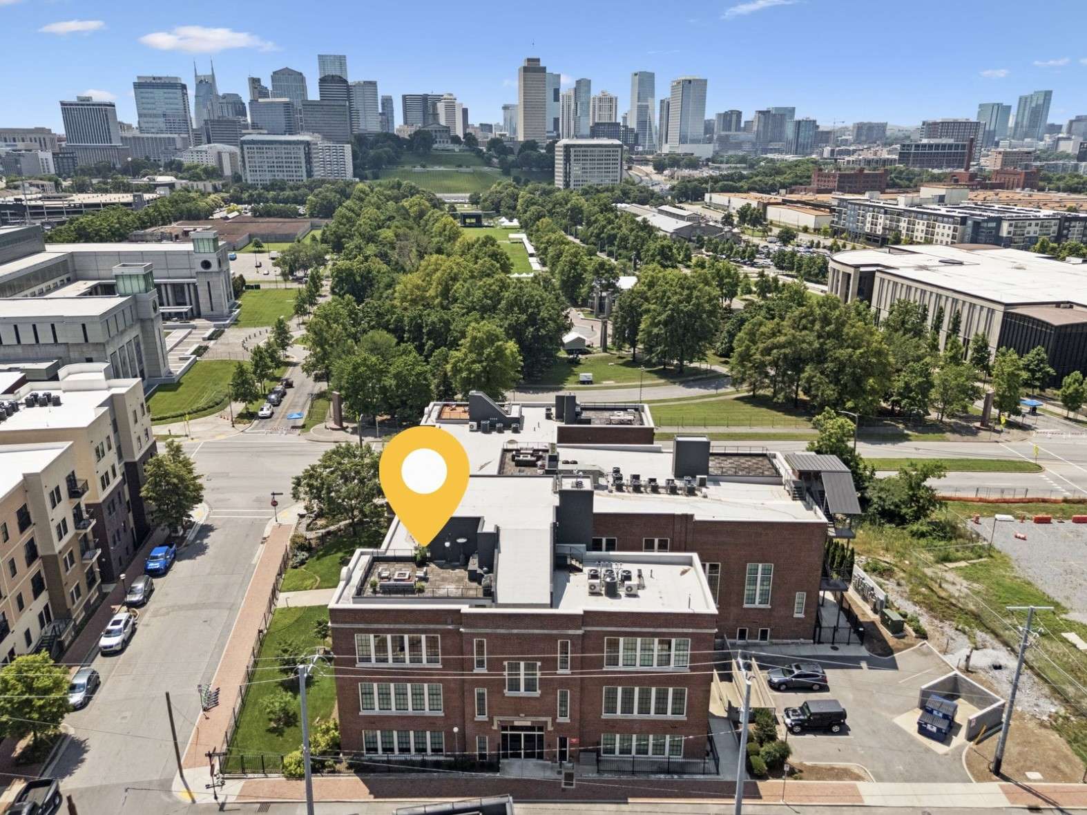 601 Madison St #302, Nashville, TN 37208