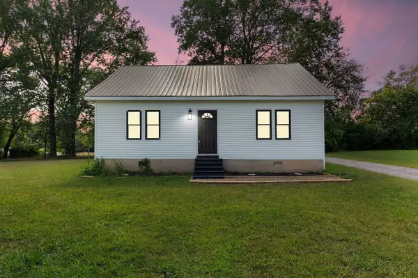 114 Allen Dr, Winchester, TN 37398