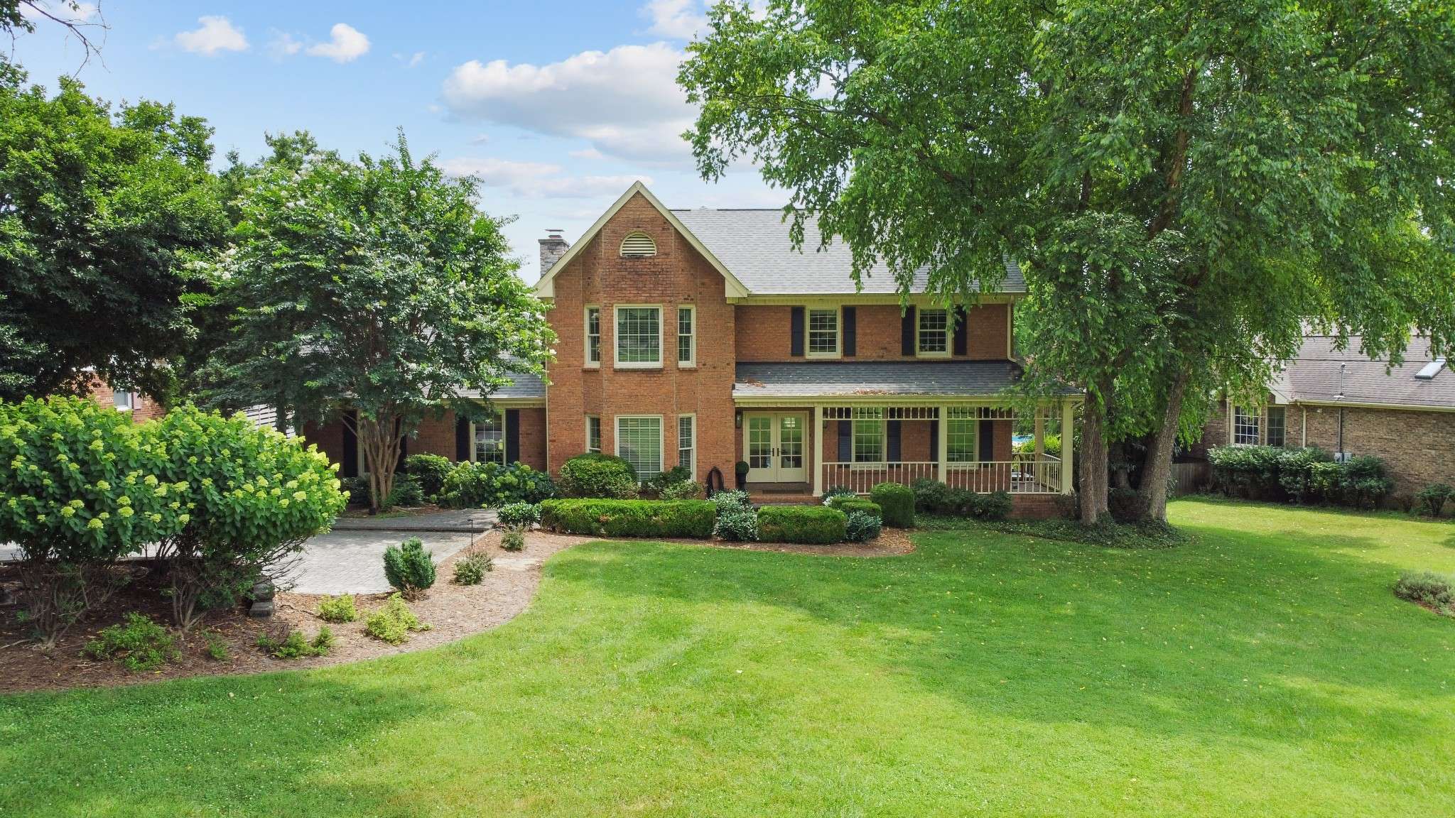 1561 Oxford Ct, Gallatin, TN 37066