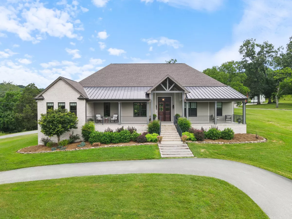 Hendersonville, TN 37075,1135D Center Point Rd