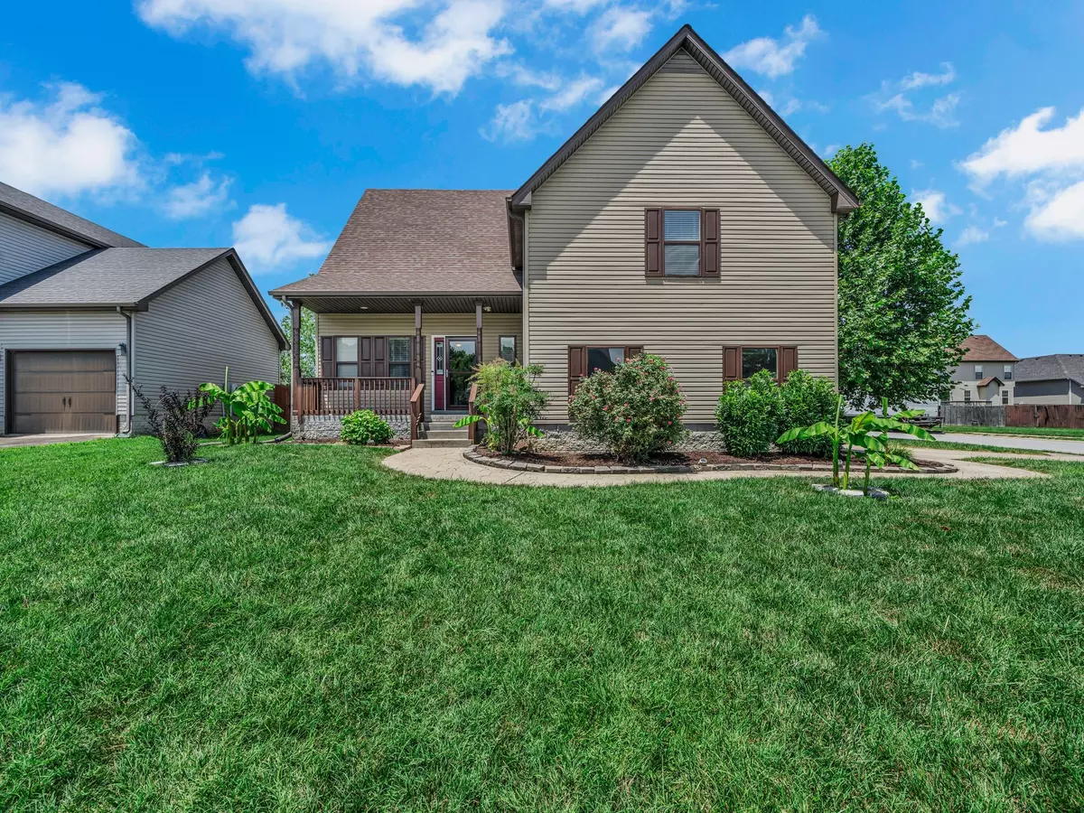 Clarksville, TN 37040,696 Sly Fox Dr