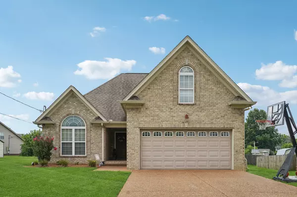 1319 Knoll Ln, Lebanon, TN 37087