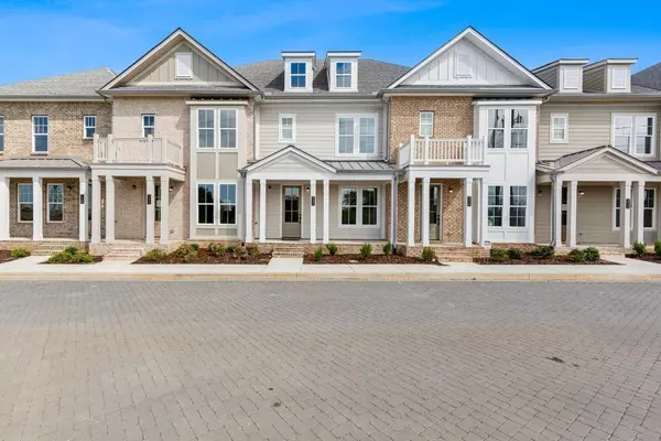 216 Nearwater Place, Hendersonville, TN 37075