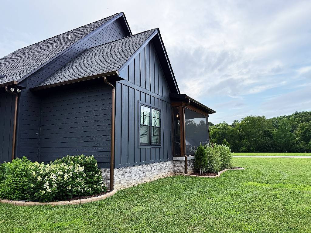 Estill Springs, TN 37330,1782 Honey Ln