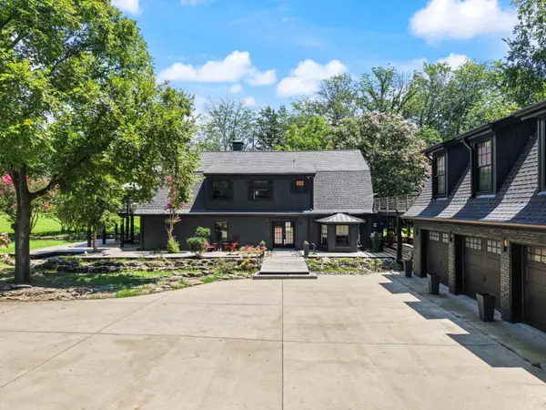 Nashville, TN 37215,5910 Willshire Dr