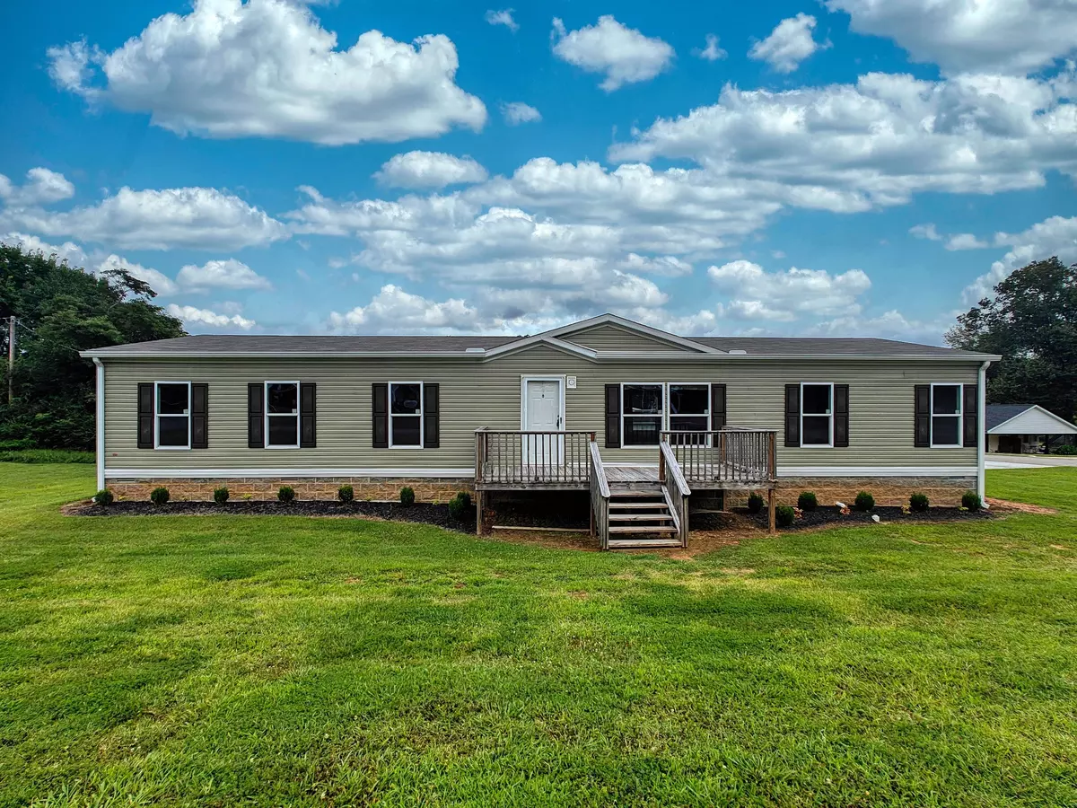 Dresden, TN 38225,221 N Parkway St