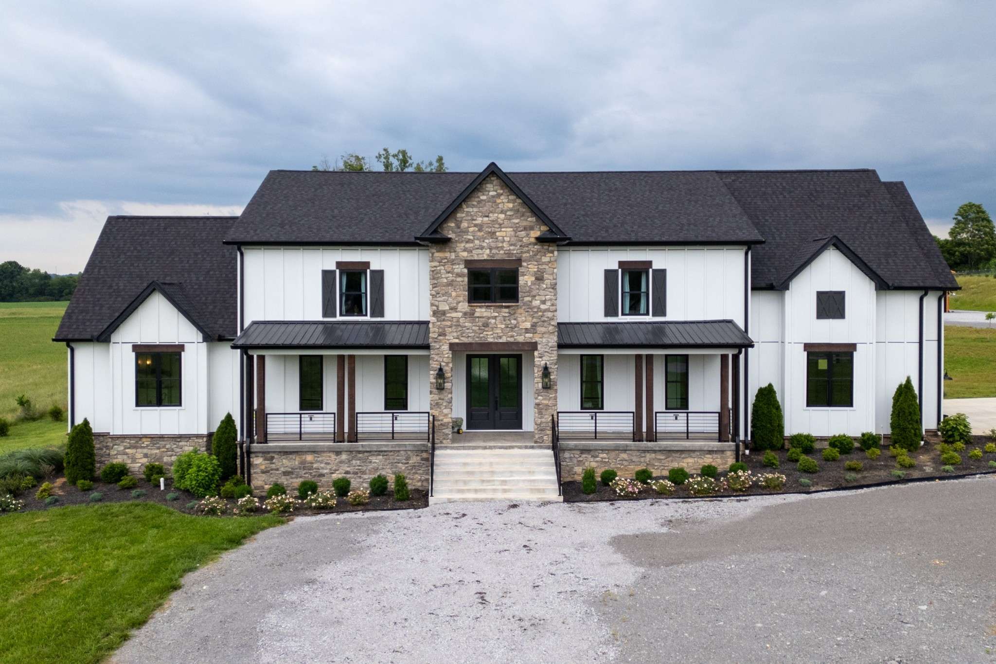 600 River Front Estates Ln, Hartsville, TN 37074