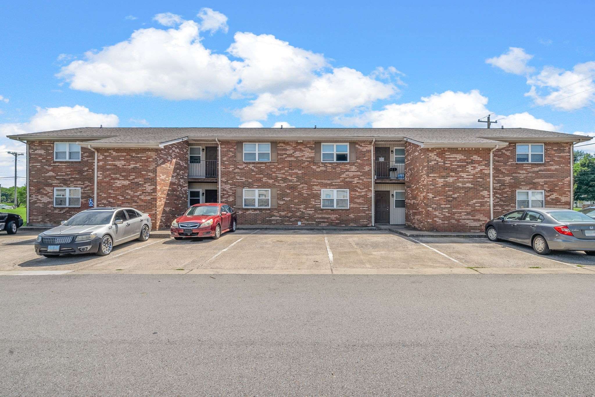812 Pembroke Oak Grove Rd Unit 8, Oak Grove, KY 42262
